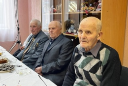 С Днем пожилого человека!